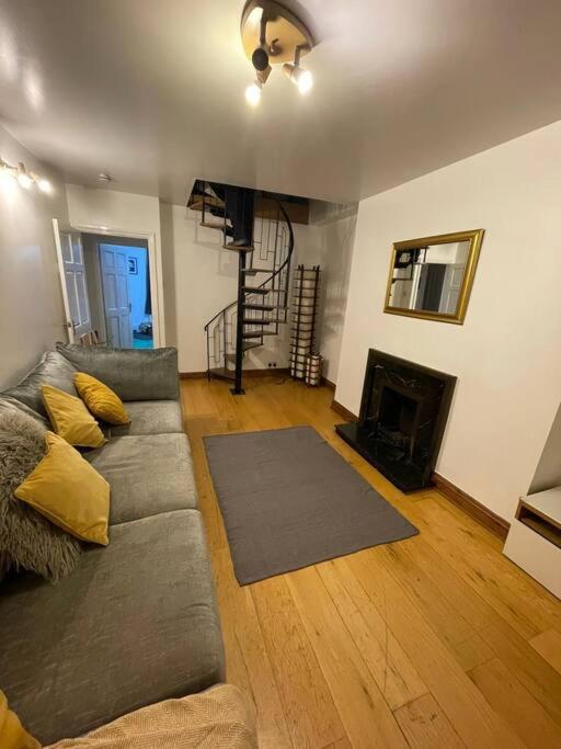 3 Double Bedroomed Flat, Acton. London, Uk 外观 照片